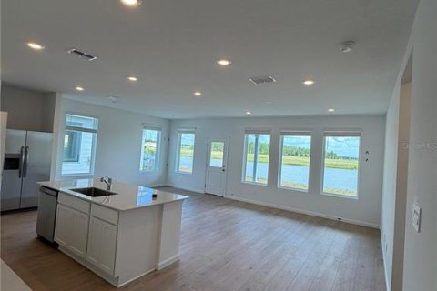 Casa en alquiler en Kissimmee, Florida, 3 dormitorios, 169.55 m2 № 2102879 - foto 12