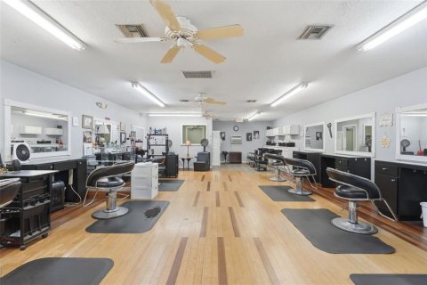Propiedad comercial en venta en DeLand, Florida, 318.65 m2 № 2157230 - foto 10