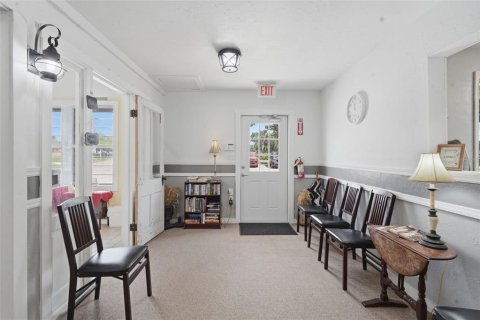 Propiedad comercial en venta en DeLand, Florida, 318.65 m2 № 2157230 - foto 9