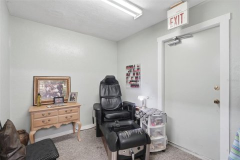 Propiedad comercial en venta en DeLand, Florida, 318.65 m2 № 2157230 - foto 13