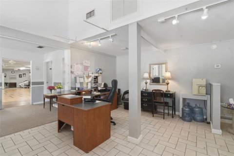 Propiedad comercial en venta en DeLand, Florida, 318.65 m2 № 2157230 - foto 7