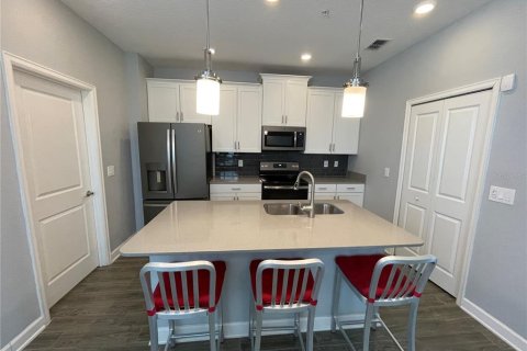 Touwnhouse à louer à Orlando, Floride: 3 chambres, 159.51 m2 № 2399511 - photo 5