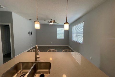 Touwnhouse à louer à Orlando, Floride: 3 chambres, 159.51 m2 № 2399511 - photo 6