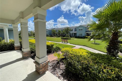 Touwnhouse à louer à Orlando, Floride: 3 chambres, 159.51 m2 № 2399511 - photo 2