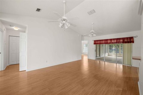 Villa ou maison à vendre à Ocala, Floride: 2 chambres, 165.18 m2 № 2219790 - photo 12
