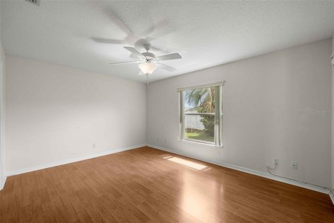 Villa ou maison à vendre à Ocala, Floride: 2 chambres, 165.18 m2 № 2219790 - photo 13
