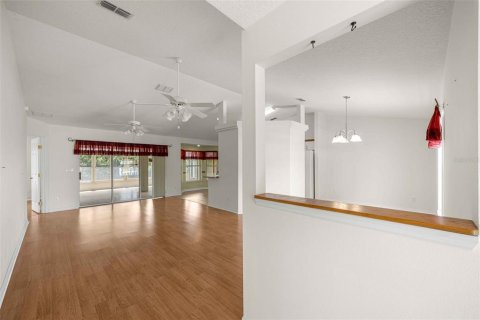 Villa ou maison à vendre à Ocala, Floride: 2 chambres, 165.18 m2 № 2219790 - photo 4