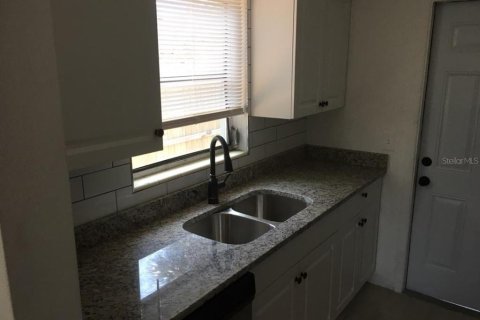 Apartamento en alquiler en Saint Petersburg, Florida, 3 dormitorios, 99.41 m2 № 1879887 - foto 3