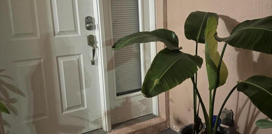 Touwnhouse à Miami, Floride 2 chambres, 120.77 m2 № 2146531