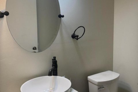 Touwnhouse à louer à Miami, Floride: 2 chambres, 120.77 m2 № 2146531 - photo 8