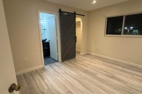 Touwnhouse à louer à Miami, Floride: 2 chambres, 120.77 m2 № 2146531 - photo 27
