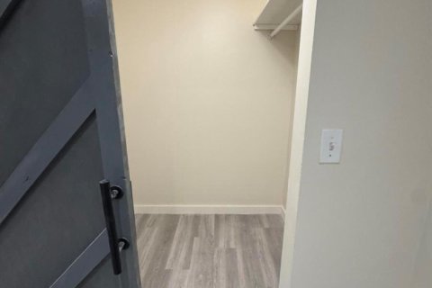 Touwnhouse à louer à Miami, Floride: 2 chambres, 120.77 m2 № 2146531 - photo 26
