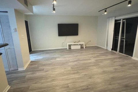 Touwnhouse à louer à Miami, Floride: 2 chambres, 120.77 m2 № 2146531 - photo 22