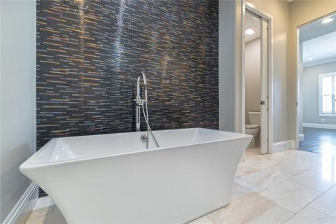 Townhouse in Orlando, Florida 3 bedrooms, 183.2 sq.m. № 2198360 - photo 24