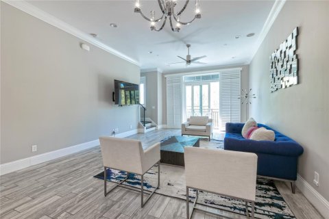 Townhouse in Orlando, Florida 3 bedrooms, 183.2 sq.m. № 2198360 - photo 19