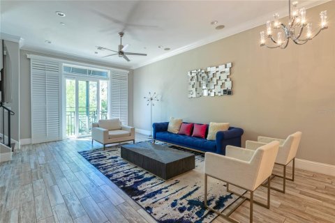 Townhouse in Orlando, Florida 3 bedrooms, 183.2 sq.m. № 2198360 - photo 18