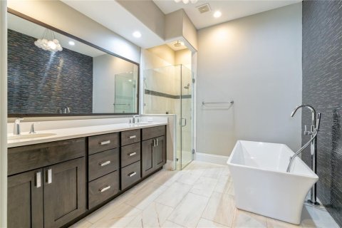 Townhouse in Orlando, Florida 3 bedrooms, 183.2 sq.m. № 2198360 - photo 23