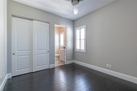 Townhouse in Orlando, Florida 3 bedrooms, 183.2 sq.m. № 2198360 - photo 27
