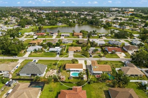 Casa en alquiler en Venice, Florida, 2 dormitorios, 92.9 m2 № 1906679 - foto 3