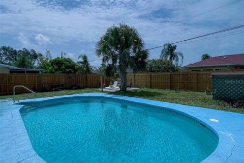 Casa en alquiler en Venice, Florida, 2 dormitorios, 92.9 m2 № 1906679 - foto 2