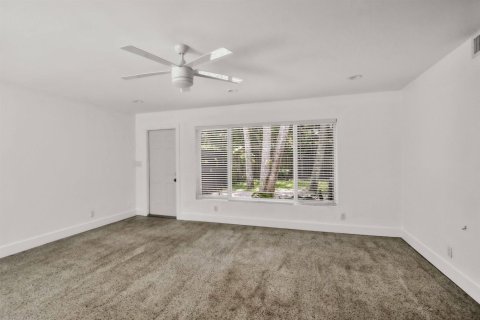 Commercial property in Fort Lauderdale, Florida 222.5 sq.m. № 2083863 - photo 9