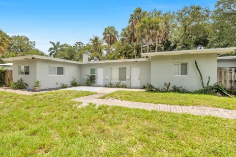 Commercial property in Fort Lauderdale, Florida 222.5 sq.m. № 2083863 - photo 19