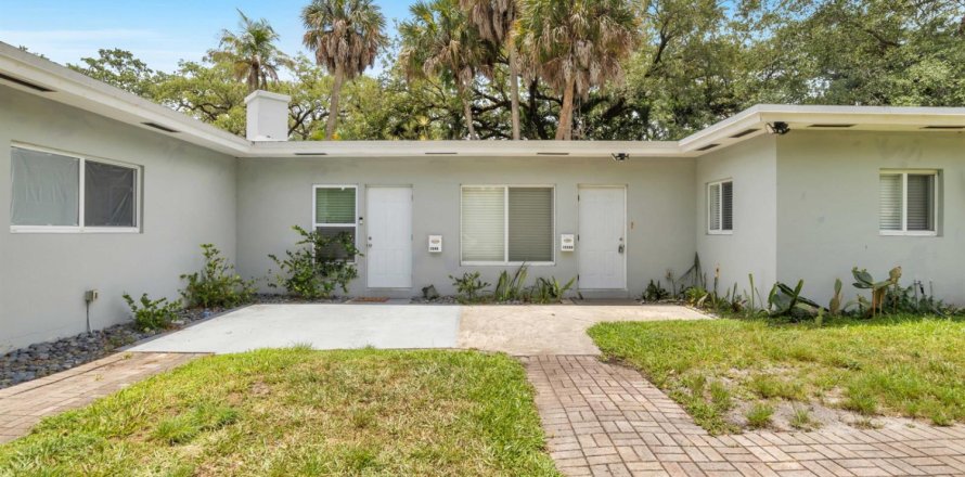 Commercial property in Fort Lauderdale, Florida 222.5 sq.m. № 2083863