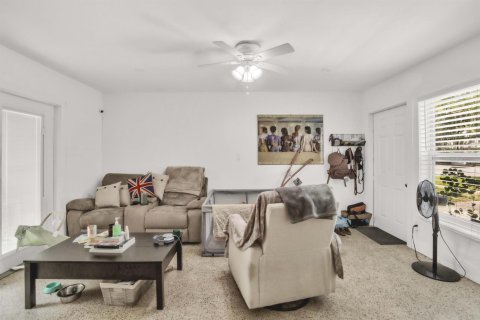 Commercial property in Fort Lauderdale, Florida 222.5 sq.m. № 2083863 - photo 21