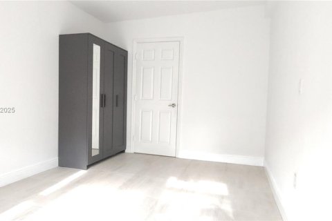 Villa ou maison à louer à Miami, Floride: 1 chambre, 140.38 m2 № 1923105 - photo 8