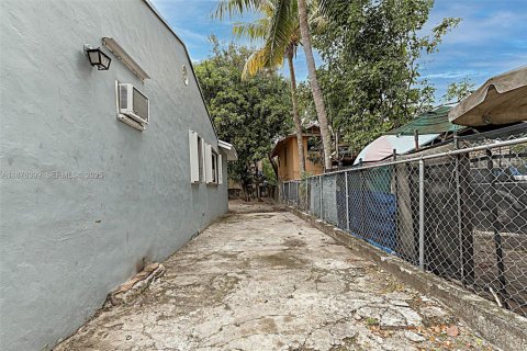 Villa ou maison à louer à Miami, Floride: 1 chambre, 140.38 m2 № 1923105 - photo 14
