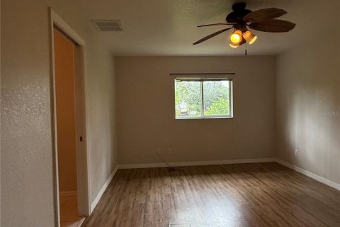 Casa en alquiler en North Port, Florida, 3 dormitorios, 129.32 m2 № 1901269 - foto 12