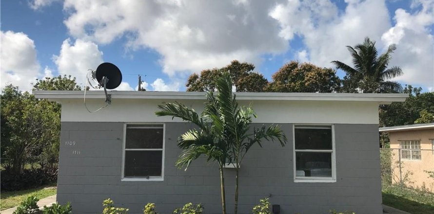 Commercial property in Fort Lauderdale, Florida 108.05 sq.m. № 2085737