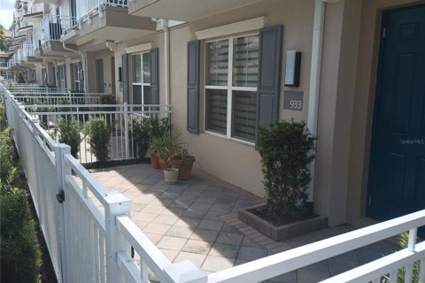 Townhouse in Lake Mary, Florida 3 bedrooms, 184.78 sq.m. № 2234217 - photo 2