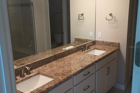 Townhouse in Lake Mary, Florida 3 bedrooms, 184.78 sq.m. № 2234217 - photo 6