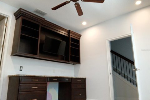 Townhouse in Lake Mary, Florida 3 bedrooms, 184.78 sq.m. № 2234217 - photo 3
