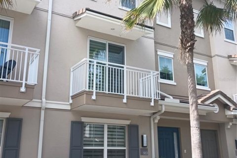 Townhouse in Lake Mary, Florida 3 bedrooms, 184.78 sq.m. № 2234217