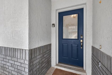 Villa ou maison à vendre à Kissimmee, Floride: 4 chambres, 166.39 m2 № 2349566 - photo 2