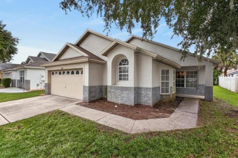House in Kissimmee, Florida 4 bedrooms, 166.39 sq.m. № 2349566
