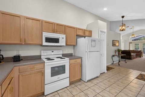 Villa ou maison à vendre à Kissimmee, Floride: 4 chambres, 166.39 m2 № 2349566 - photo 4