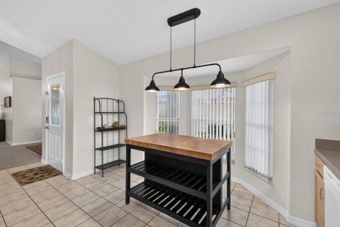 Villa ou maison à vendre à Kissimmee, Floride: 4 chambres, 166.39 m2 № 2349566 - photo 6