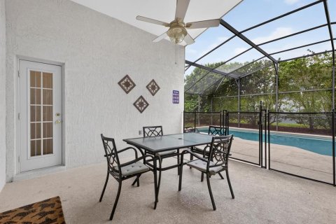 Villa ou maison à vendre à Kissimmee, Floride: 4 chambres, 166.39 m2 № 2349566 - photo 20