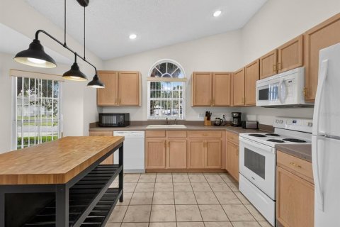 Villa ou maison à vendre à Kissimmee, Floride: 4 chambres, 166.39 m2 № 2349566 - photo 5