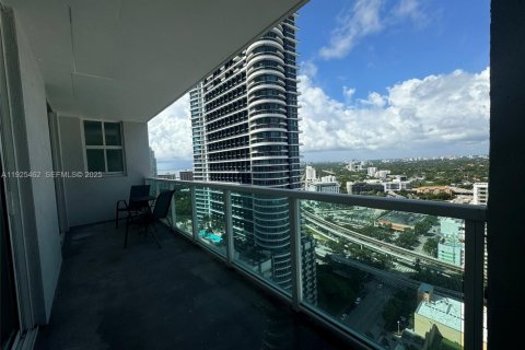 Condo in Miami, Florida, 2 bedrooms  № 2076748 - photo 20