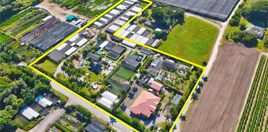 Villa ou maison à Miami, Floride 6 chambres, 465.16 m2 № 1973165