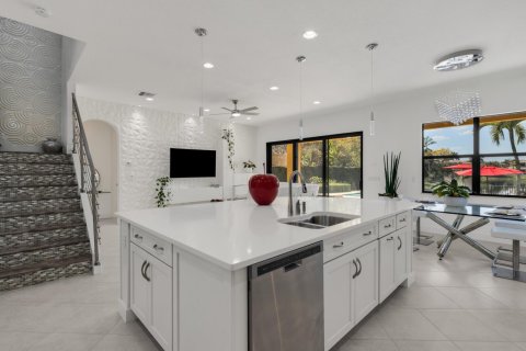 Купить виллу или дом в Паркленд, Флорида 1 комната, 299.24м2, № 2430258 - фото 15