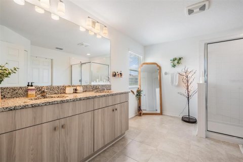 House in Wesley Chapel, Florida 4 bedrooms, 242.1 sq.m. № 1793510 - photo 7
