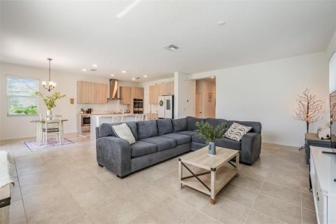 House in Wesley Chapel, Florida 4 bedrooms, 242.1 sq.m. № 1793510 - photo 27