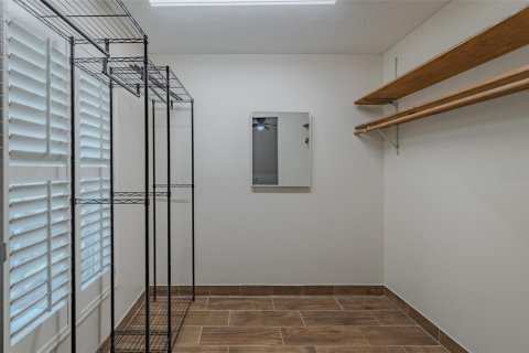 Appartement à louer à Brandon, Floride: 1 chambre, 130.06 m2 № 2428684 - photo 13