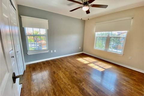 Condo in Orlando, Florida, 2 bedrooms № 2211160 - photo 22
