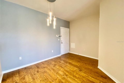 Condo in Orlando, Florida, 2 bedrooms № 2211160 - photo 21